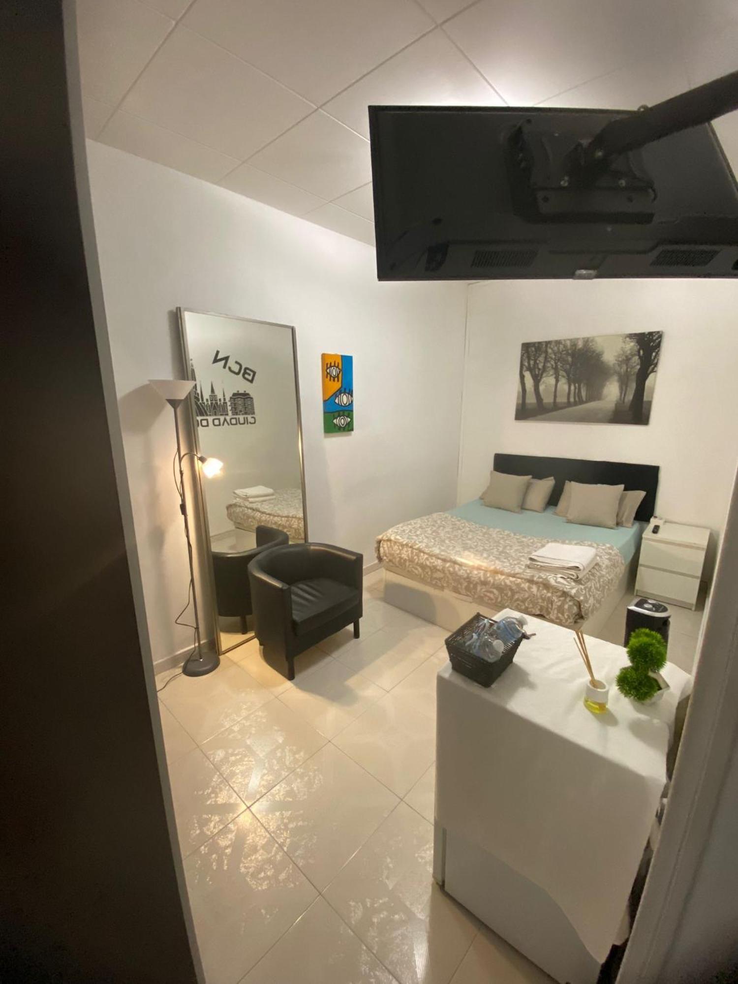Habitacion En Centro De Barcelona Hotel Екстериор снимка